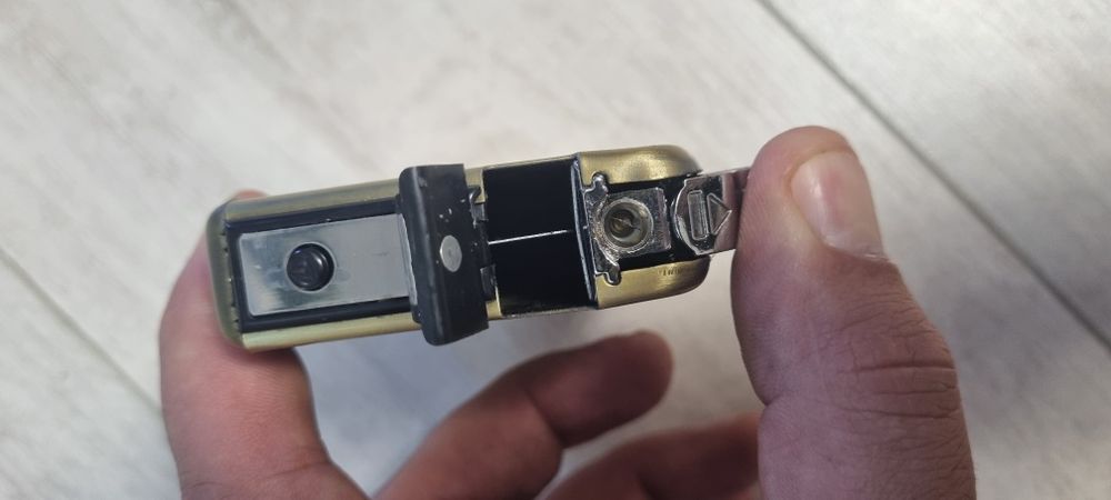 Bricheta cu tabachera Mercedes Benz