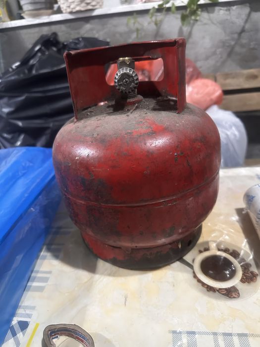 Продам газ балон