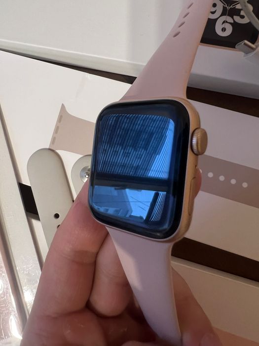 Apple Watch SE 44mm