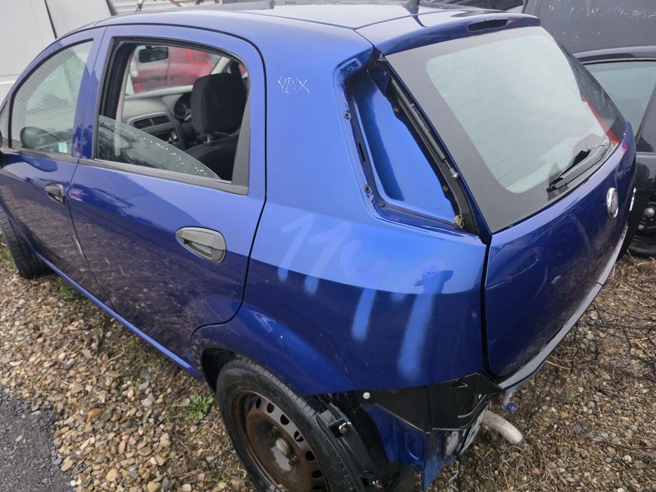 Bara haion usa cutie aripa stop capota Fiat Grande Punto 1.2i 1.4i