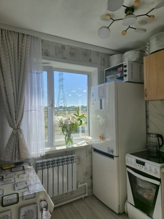 Продам квартиру 14 микрорайоне