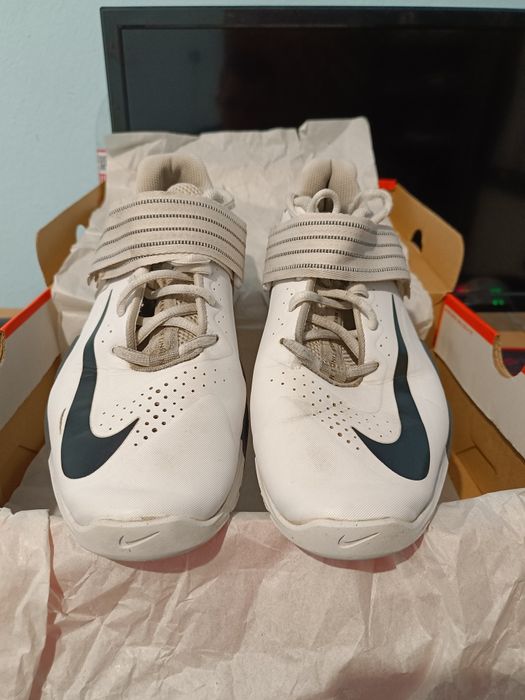 Nike Savaleos 42 номер ТОП!!