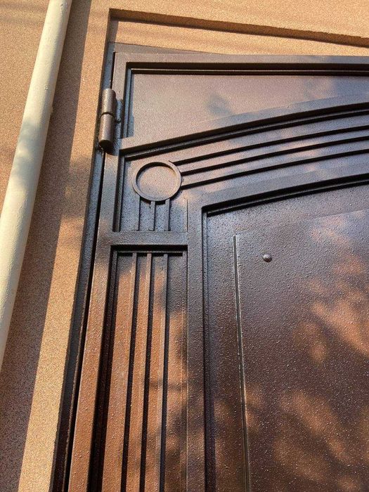 Дарвоза сотилади!