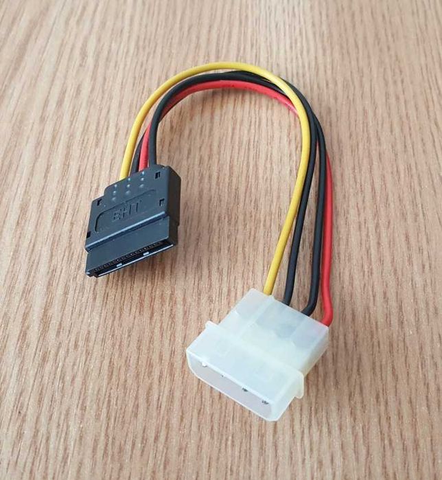 Adaptor alimentare SATA - ATA