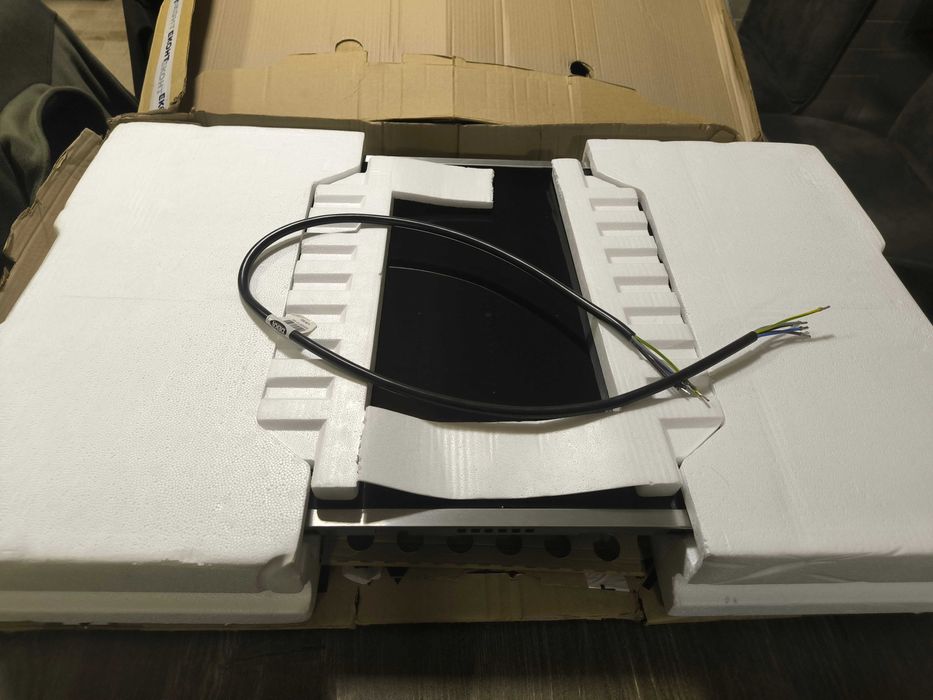 *НОВ* индукционен готварски плот за вграждане Neff T48BT00N0 / 19