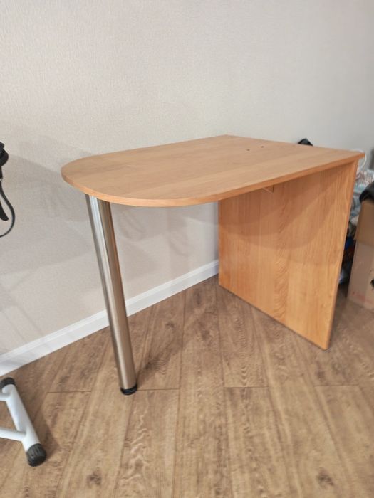 Продам стол за 9-8тыс