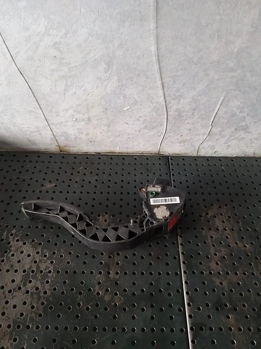 Pedala acceleratie 1.5 dci renault scenic 3 180020024r