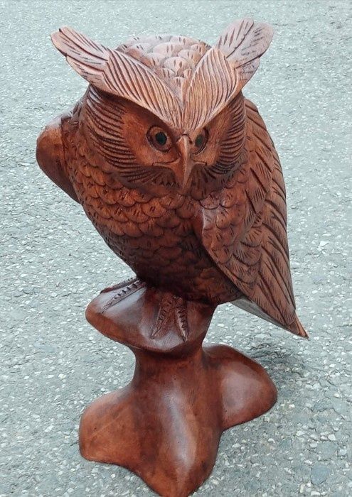Superba sculptura din lemn masiv bufnita lucrate integral manual