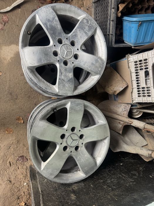 Продам диски от мерса 16 размер
