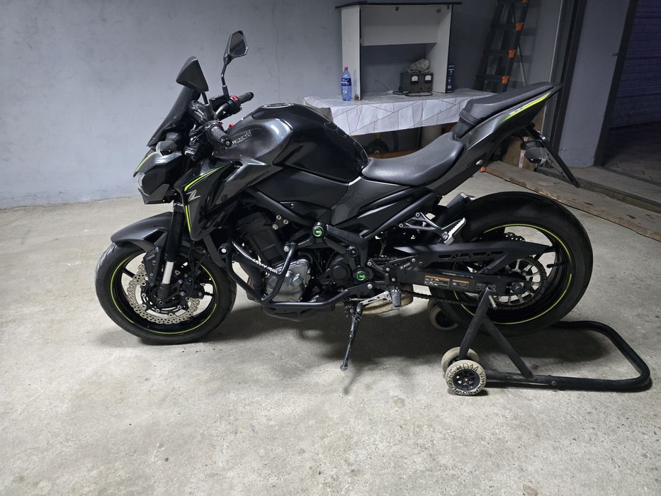 Продам мотоцикл kawasaki Z900