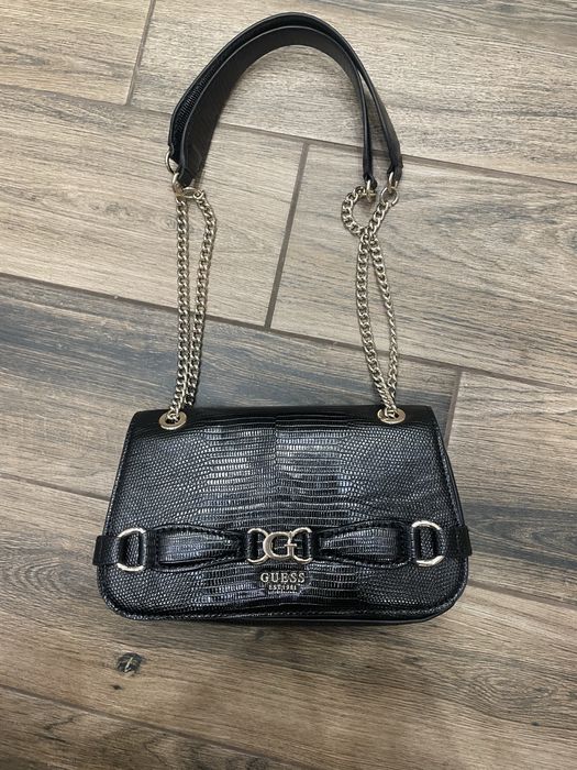 Дамска чанта Guess