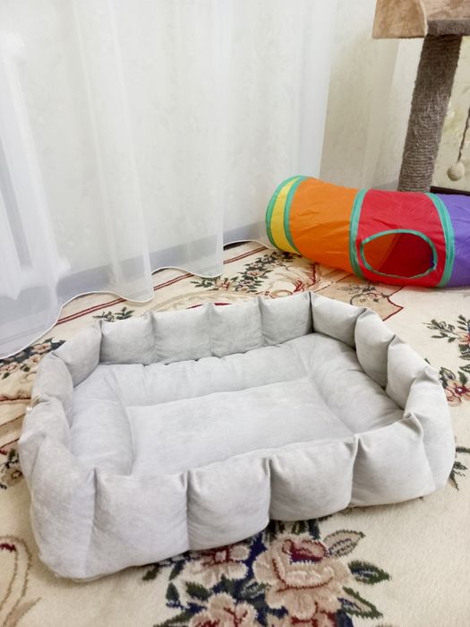 Лежанки для котиков и собак