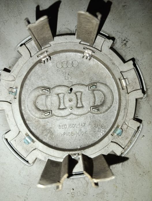 Vând set capace Audi originale R16