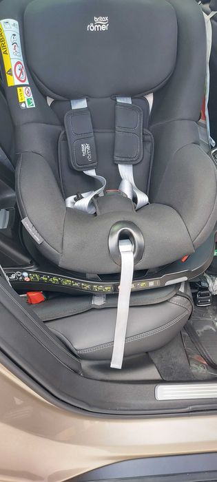 Britax Römer Dualfix M I-Size + Reer огледало