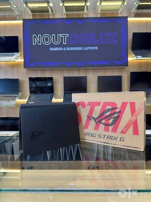 Laptop ASUS ROG STRIX G16 Core I9 14900HX RTX5070 32/1TB 16.0 240Hz