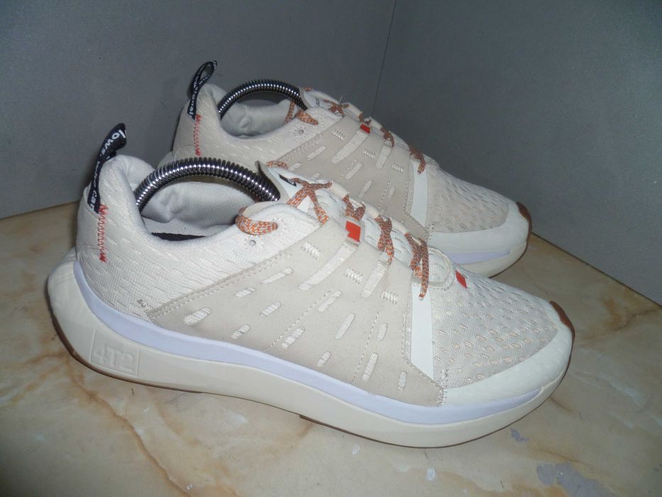 4T2 gone running №44