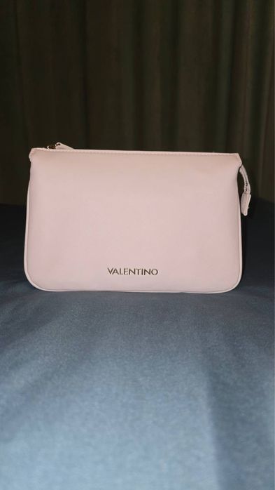 Белая сумка Valentino