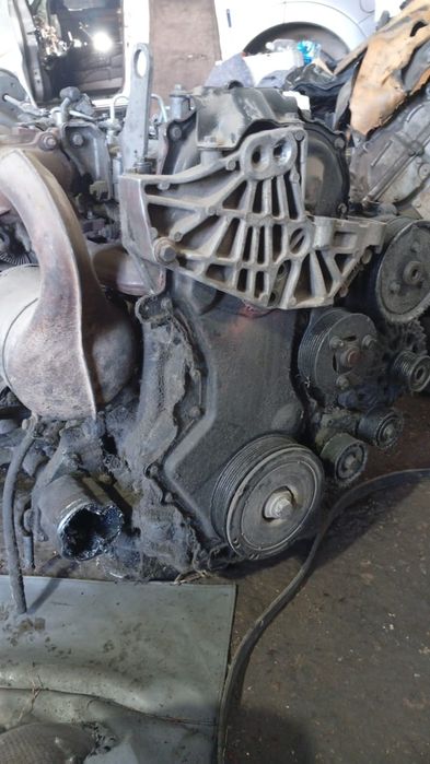 Продам ДВС на Рено Трафик.