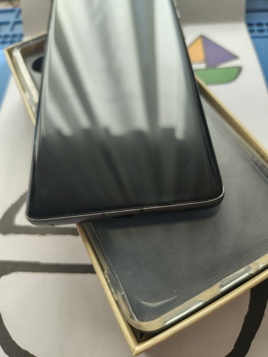 Motorola edge 50  12+ до12 разширена памет=24 /512гб gray