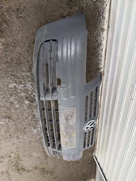 Vw Caddy 3 предна броня