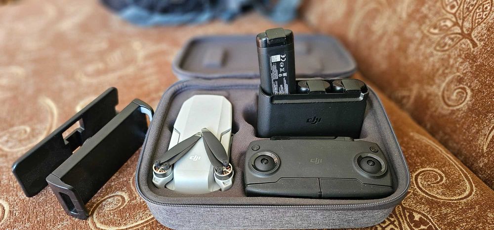 DJI Mavic Mini Fly More Combo, 3 батерии, Отлично състояние