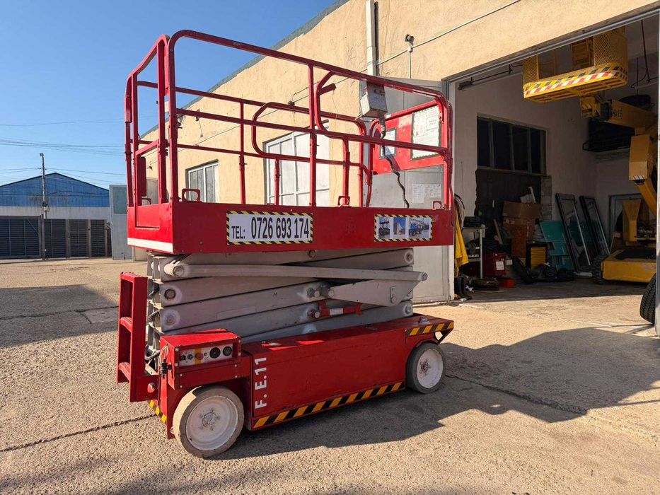 Inchiriem nacela electrica foarfeca