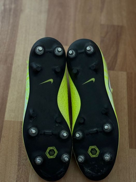 Ghete fotbal  Nike mărimea 41