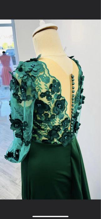 Vand rochie de nasa