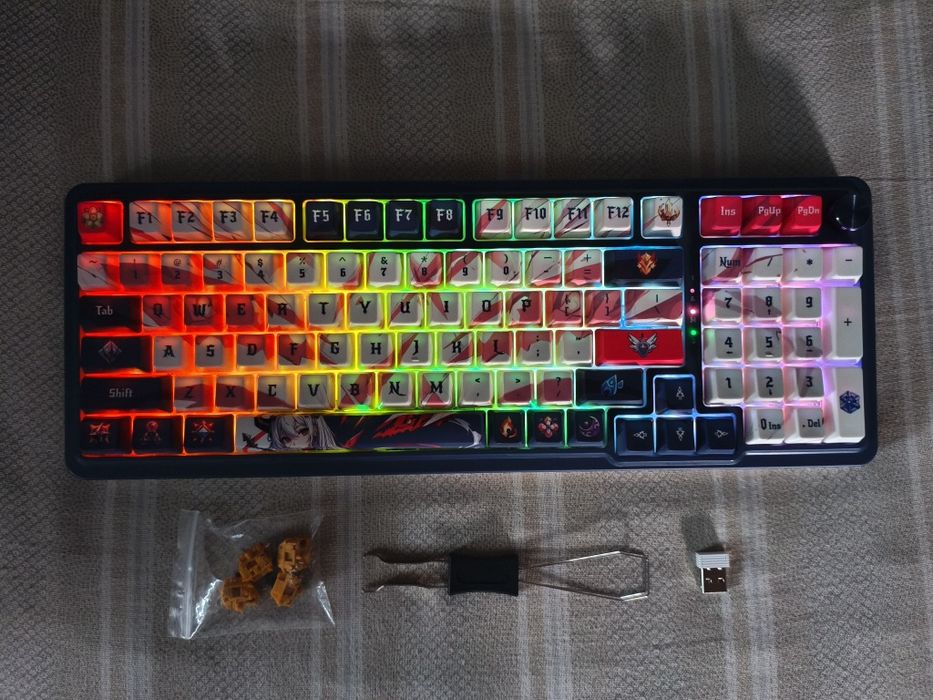 Vând tastatură Redragon K686AK-RGB-PRO