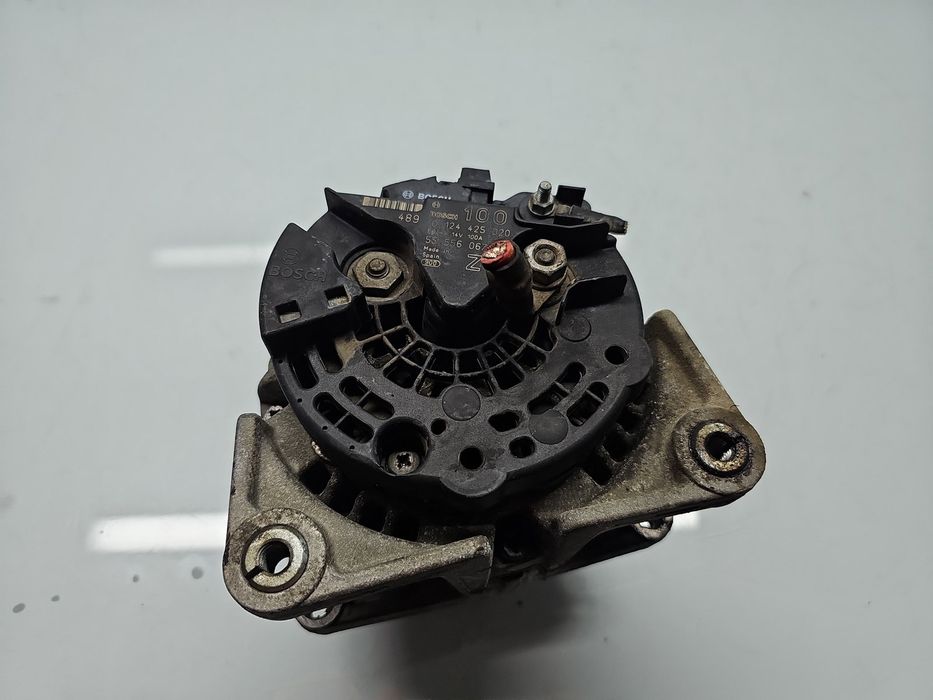 Alternator Opel Astra H [Fabr 2004-2009] 55556067 1.6 Benz Z16XEP 77KW