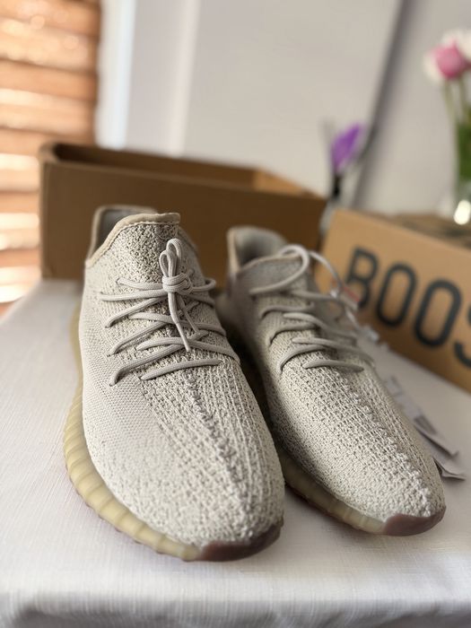 Adidasi yeazzy 350