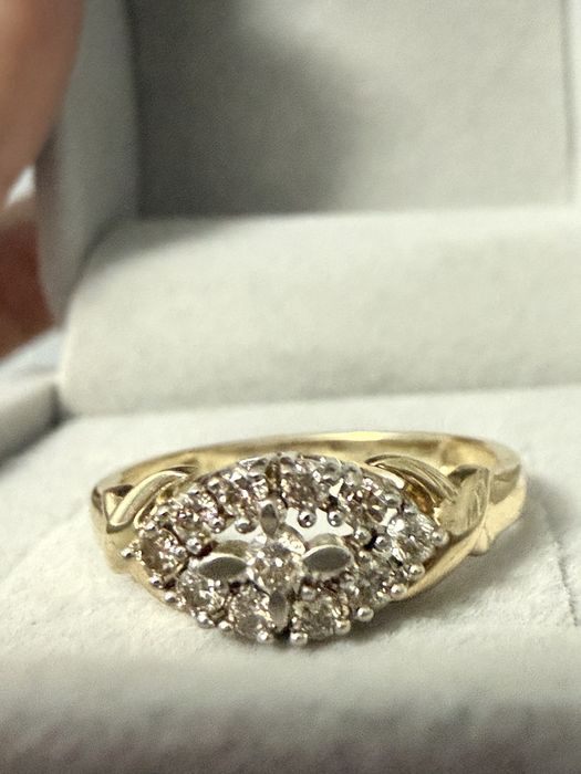 Бриллиантовое кольцо