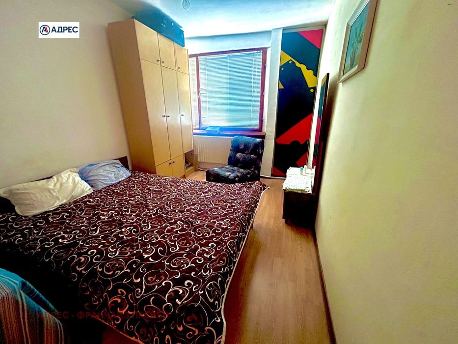 Продава се Тристаен апартамент в Враца, Дъбника - 72 кв.м за 1134 €/кв.м - Снимка #2