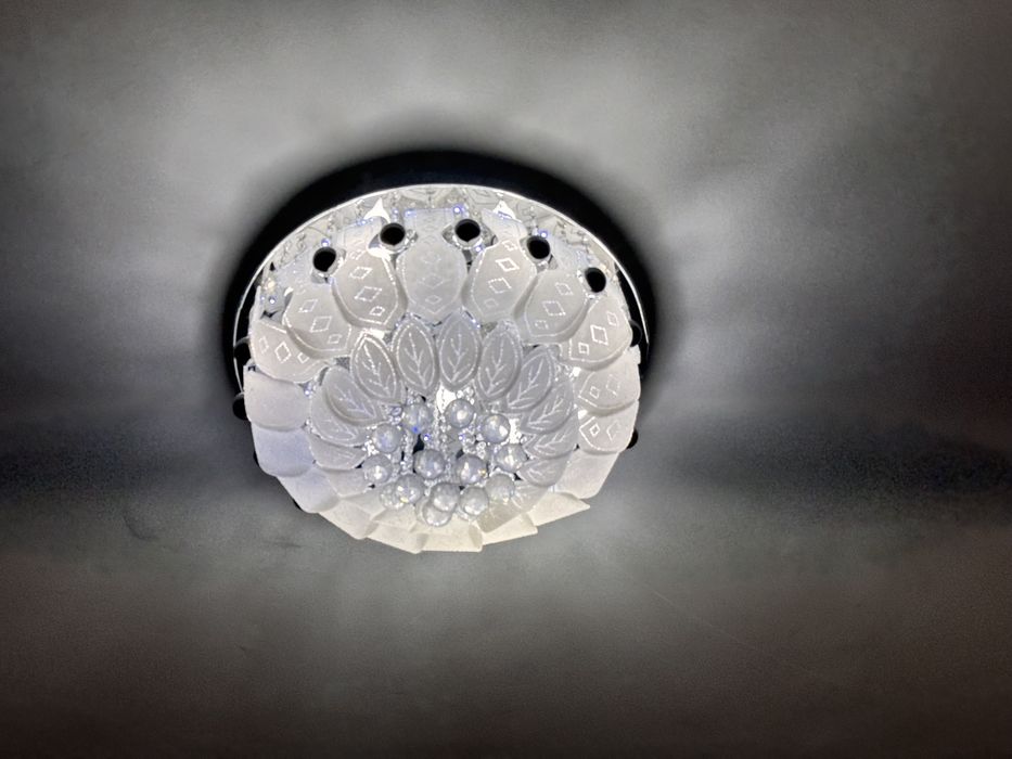 Люстра универсал