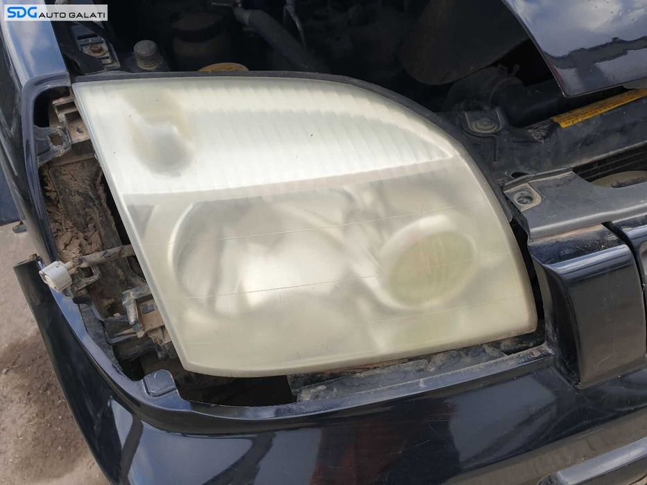 Far Dreapta Nissan X Trail T30 2000 - 2007 [0445]