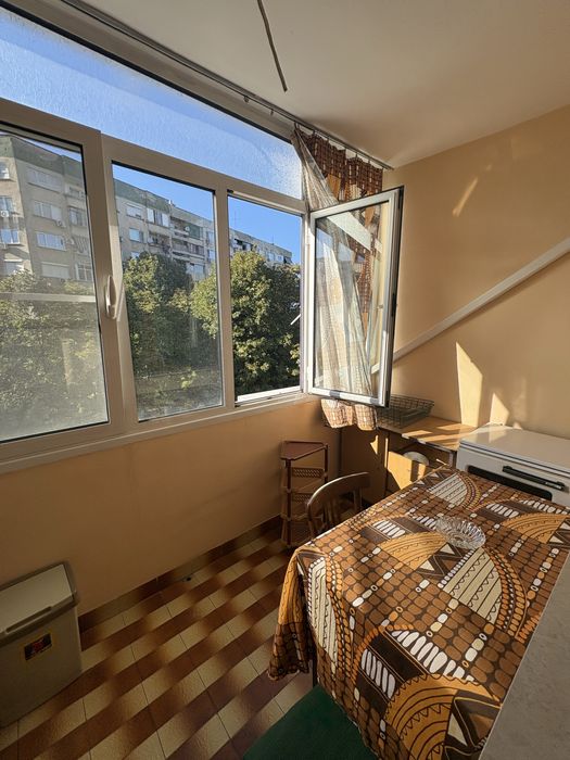 Продава се Тристаен апартамент в Монтана, Младост 1 - 70 кв.м за 1421 €/кв.м - Снимка #2
