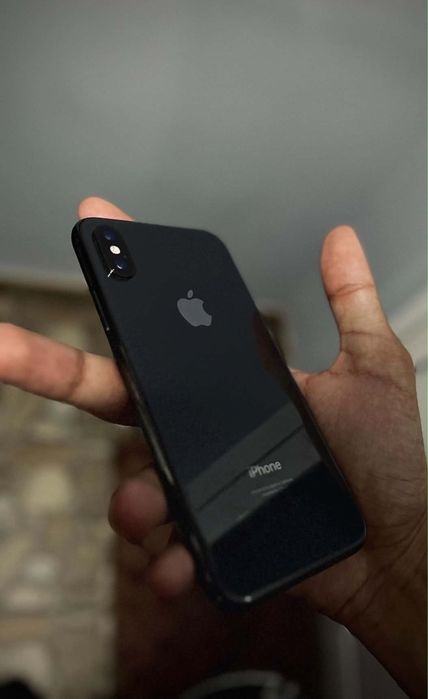 Продавам iphone X