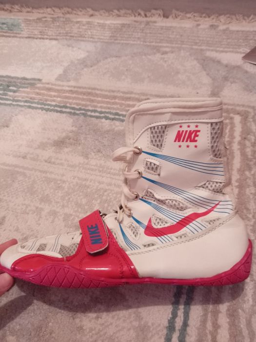 Боксерские кроссовки