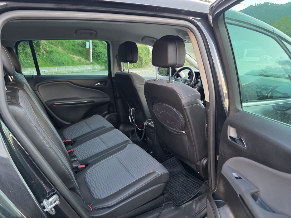 Opel Zafira Tourer 7 locuri