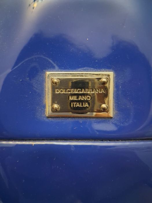 Продам сумку лакированая кожа