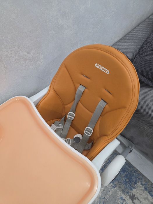 Детский стульчик Peg Perego Prima Pappa follow me
