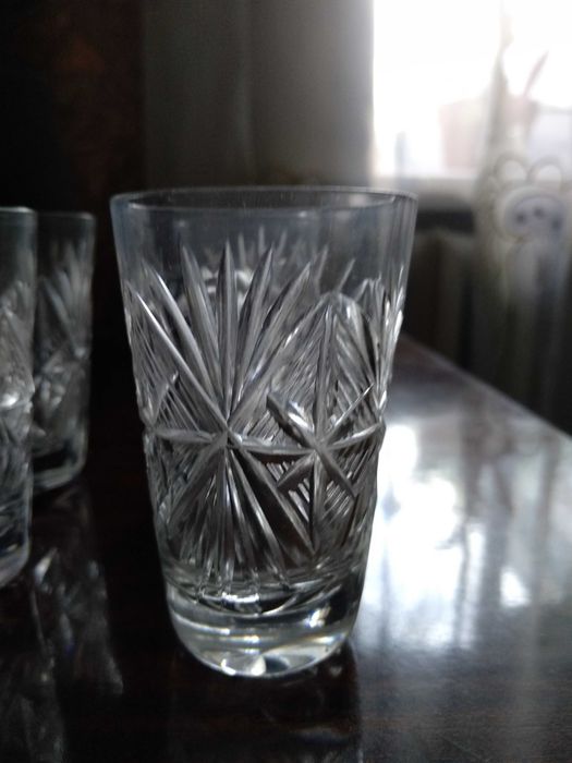 Хрустальные рюмки 6 штук