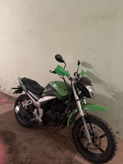 мотоцикл 300 куб