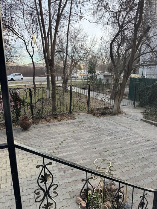 Продается 3-х ком. квартира на 1 этаже Американское посольство.