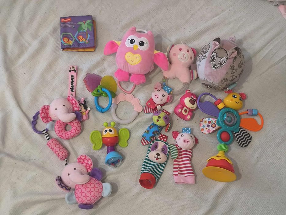 Лот бебешки играчки