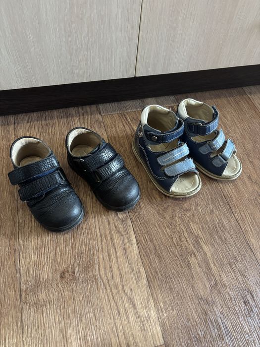 Продам детскую обувь