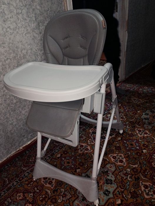 Продам недорого стульчик в отличном состоянии