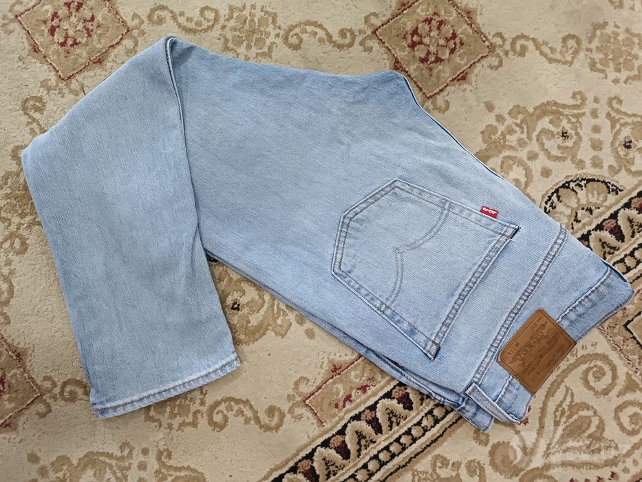 Оригинальные джинсы Levi's