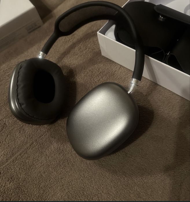 Продвам AirPods Max