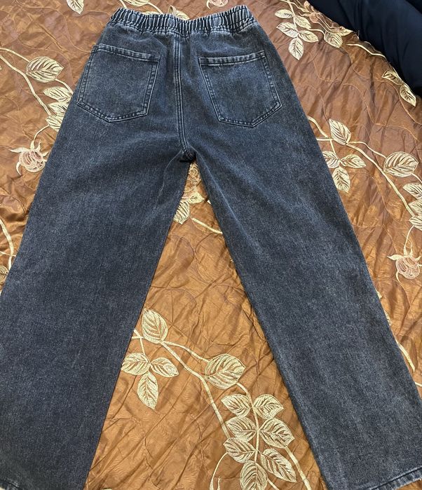 Продам мужские джинсы